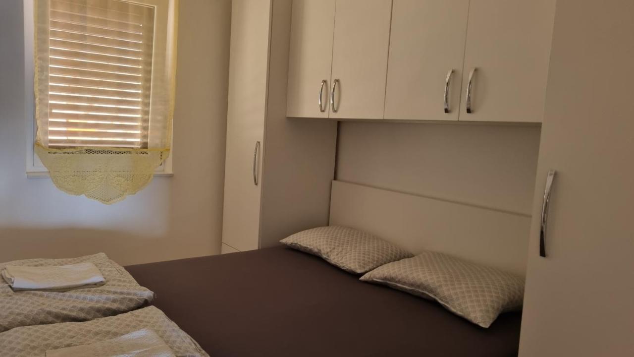 Apartment Bellevue Klenovica Eksteriør bilde